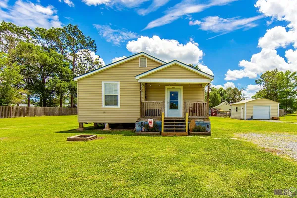 $330,000 | 522 A Back Project Road, Schriever, LA 70395