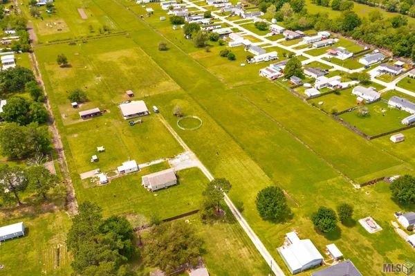 $330,000 | 522 A Back Project Road, Schriever, LA 70395