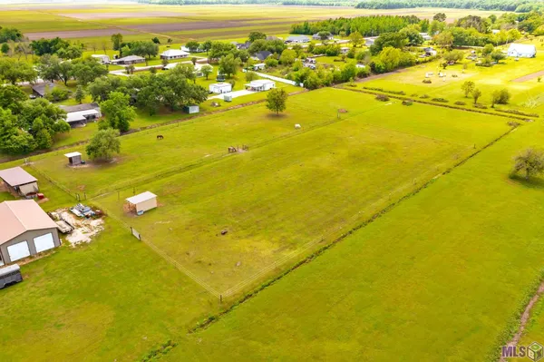 $330,000 | 522 A Back Project Road, Schriever, LA 70395