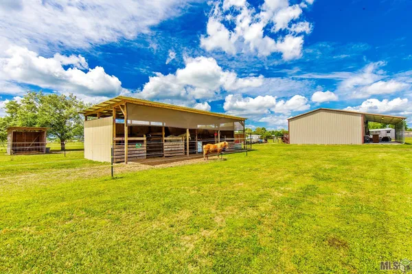 $330,000 | 522 A Back Project Road, Schriever, LA 70395