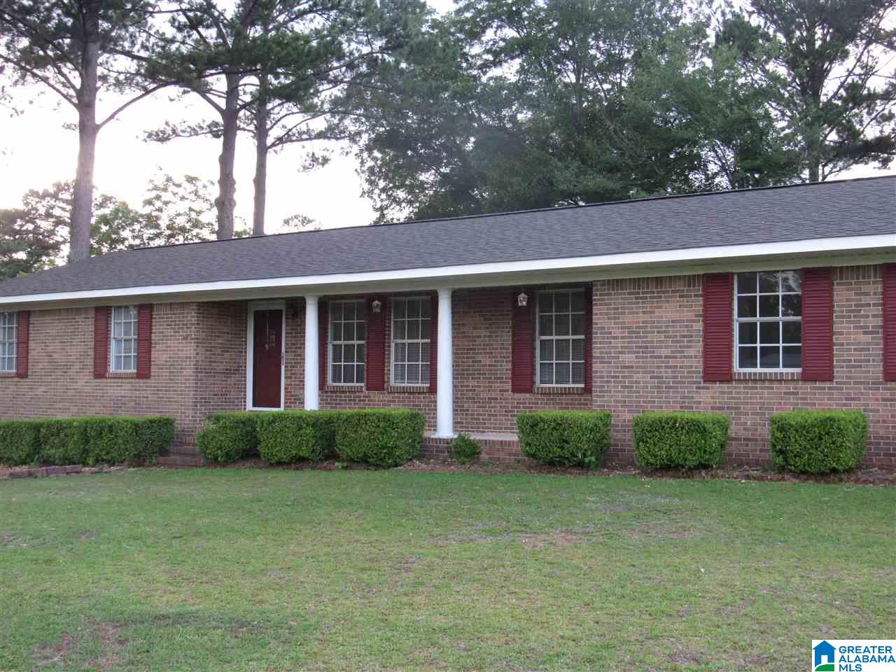 303 Victory Street Clanton, AL 35045 - Photo 5 of 50