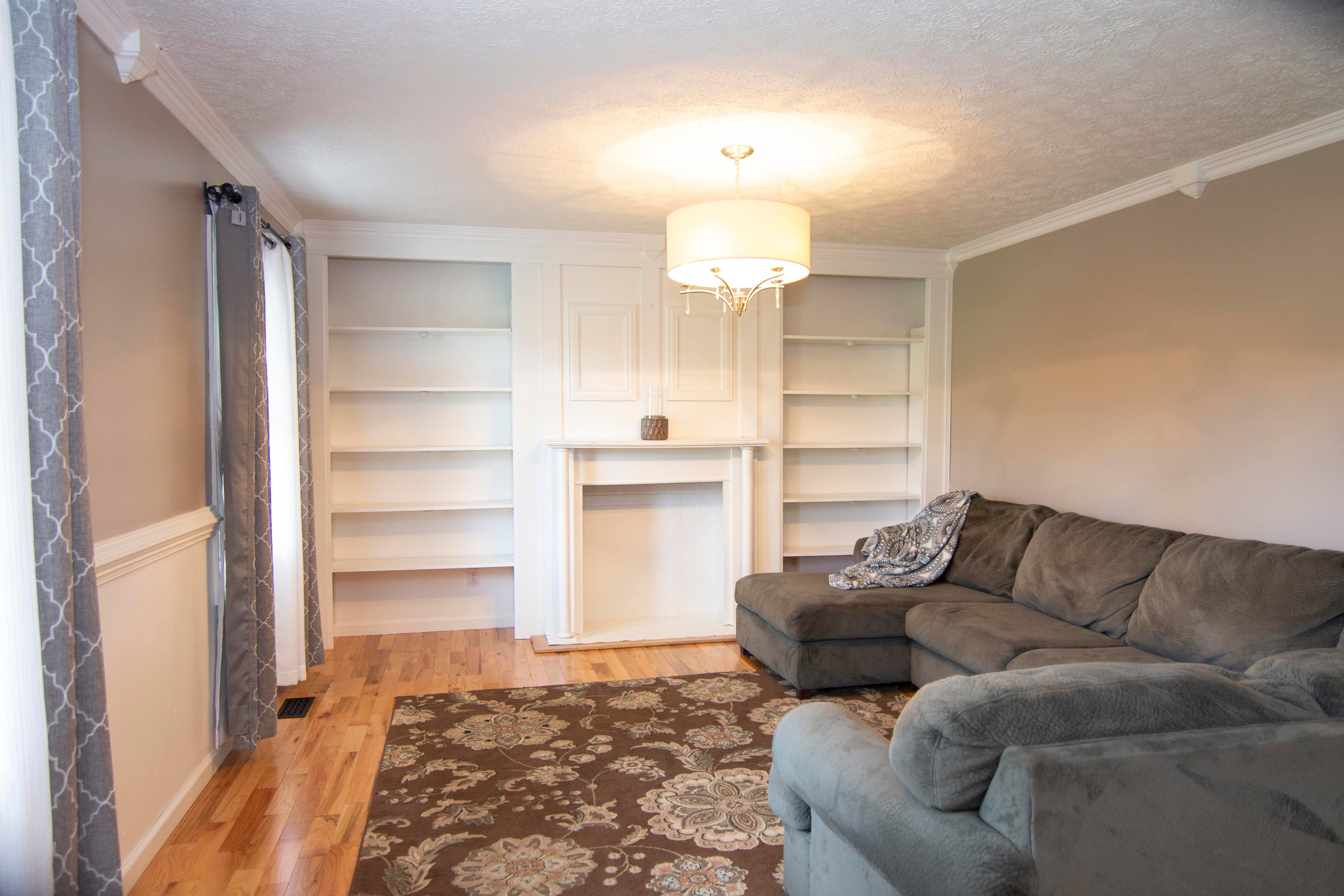 2114 Stone House Road Caldwell, WV 24925 - Photo 10 of 46 Gallery Image 10
