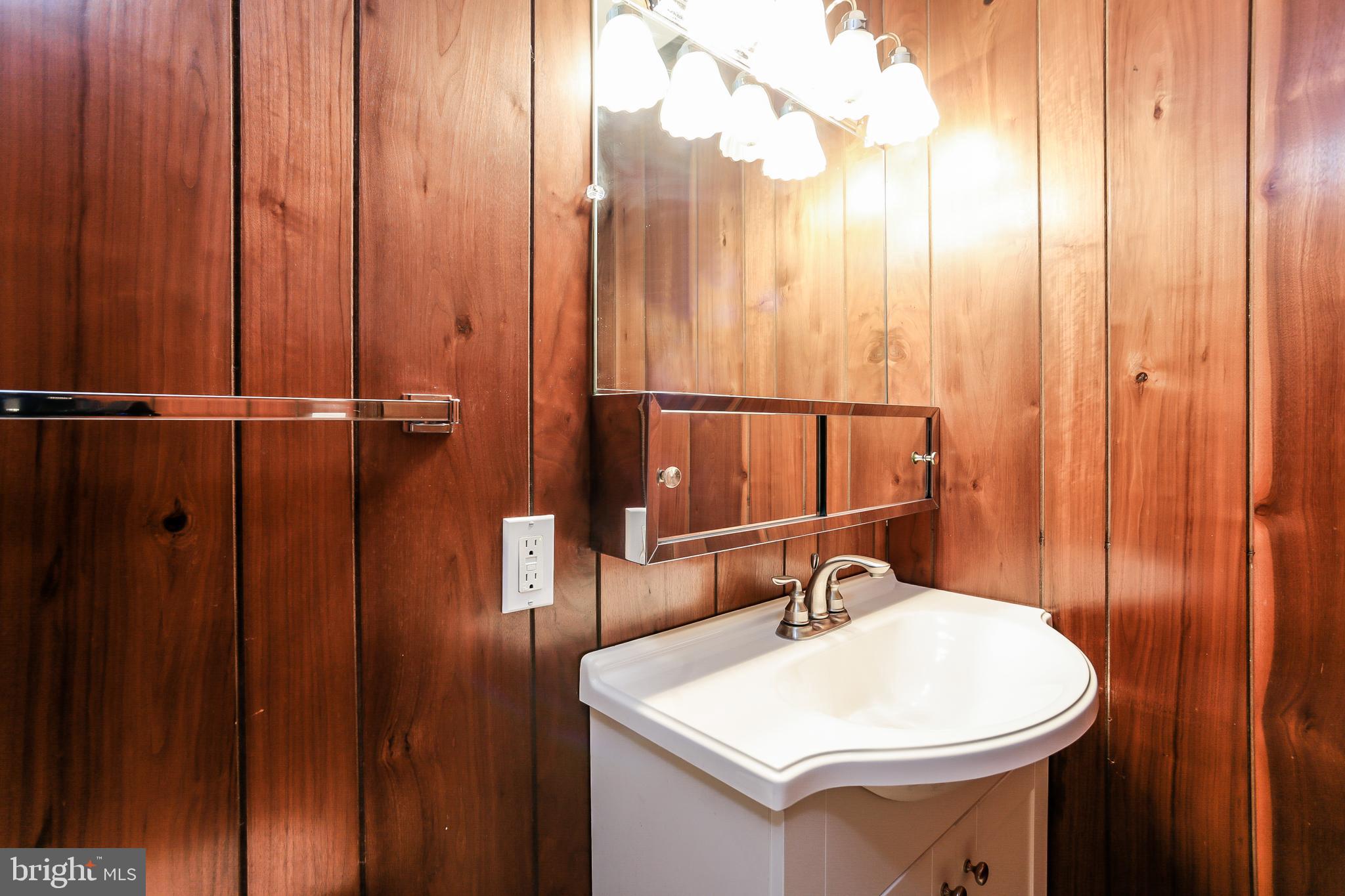 855 Contention Lane Berwyn, PA 19312 - Photo 20 of 33 Powder Room #2 Off Bonus Room
