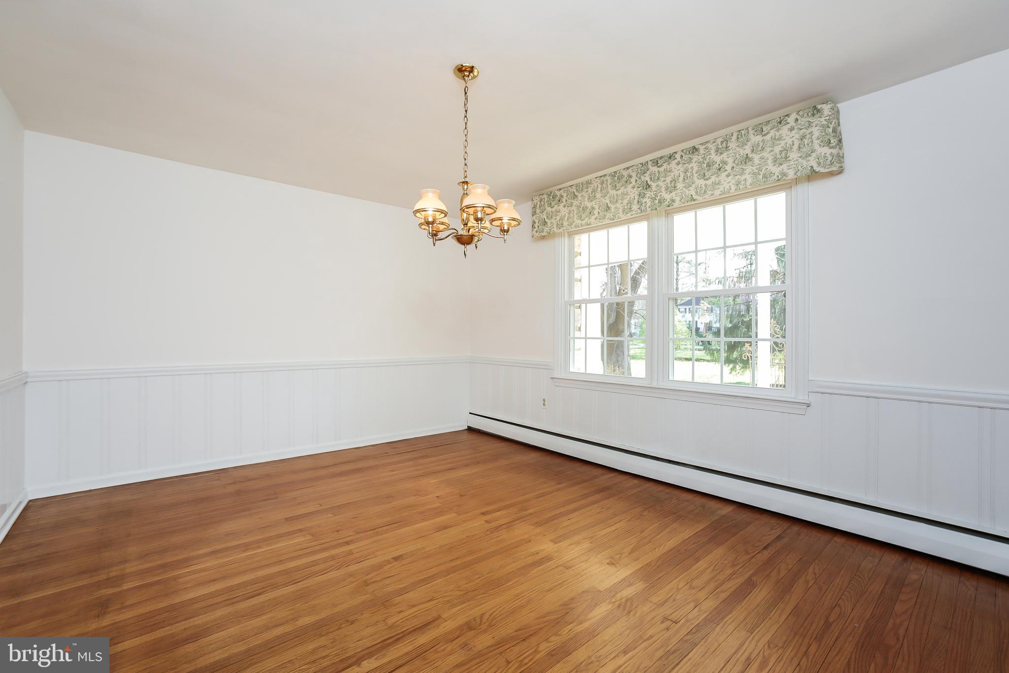 855 Contention Lane Berwyn, PA 19312 - Photo 8 of 33 Large Formal Dining Room