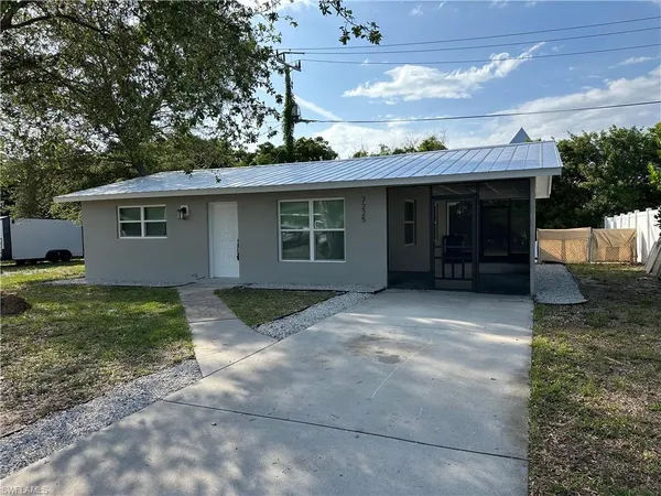 $2,195 | 7225 Buchanan Road, Fort Myers, FL 33967
