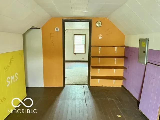 $79,900 | 320 Bundy Avenue, New Castle, IN 47362