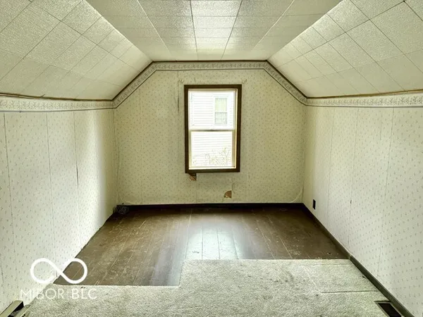 $77,500 | 320 Bundy Avenue, New Castle, IN 47362