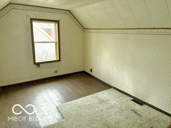 $77,500 | 320 Bundy Avenue, New Castle, IN 47362