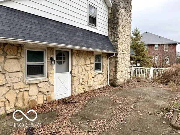 $77,500 | 320 Bundy Avenue, New Castle, IN 47362