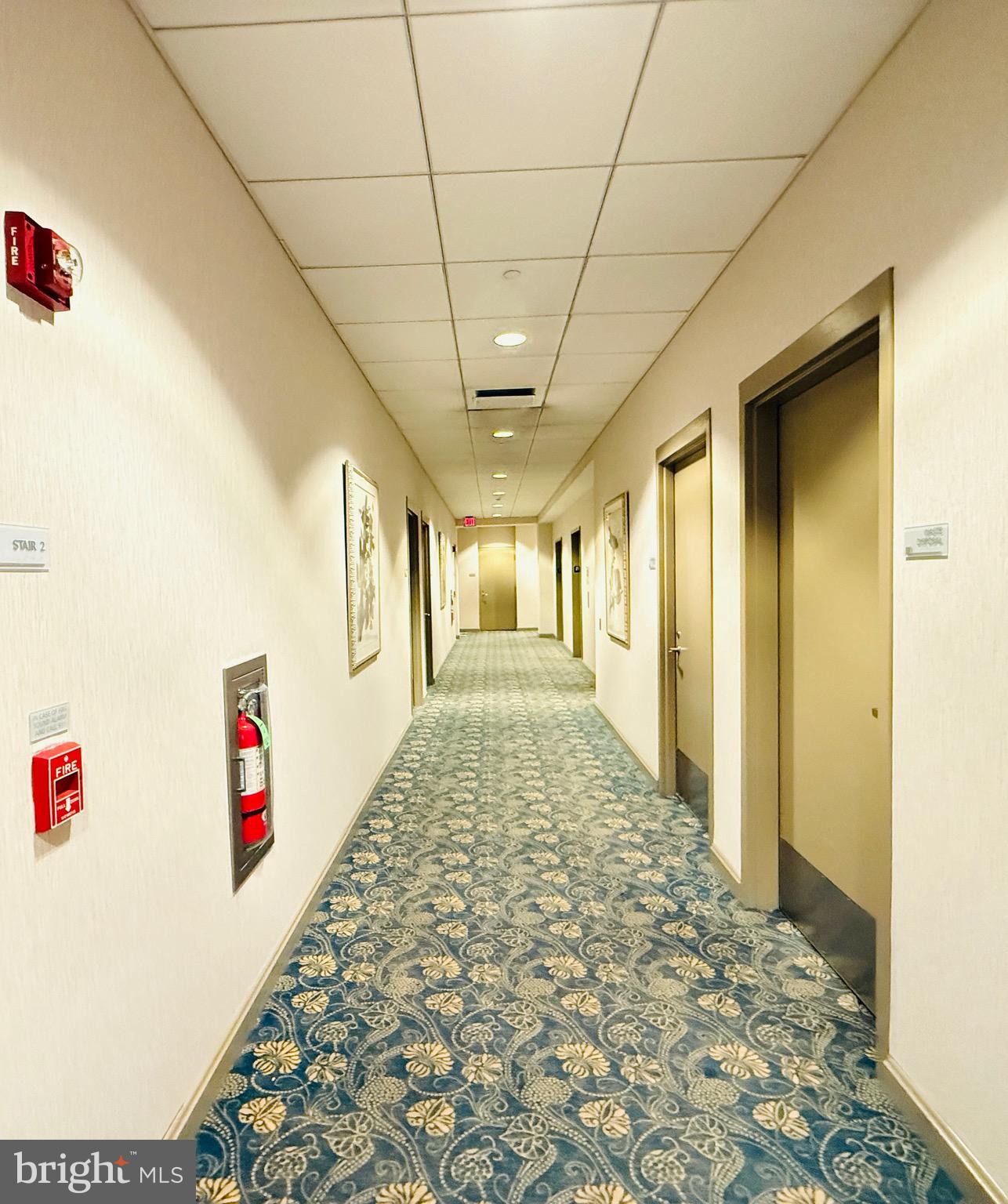 901 North Penn Street, Unit R2101 Philadelphia, PA 19123 - Photo 25 of 33 a view of an entryway
