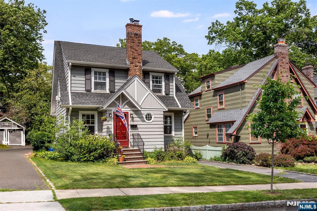 17 Madison Street Glen Ridge, NJ 07028 - Photo 3 of 36