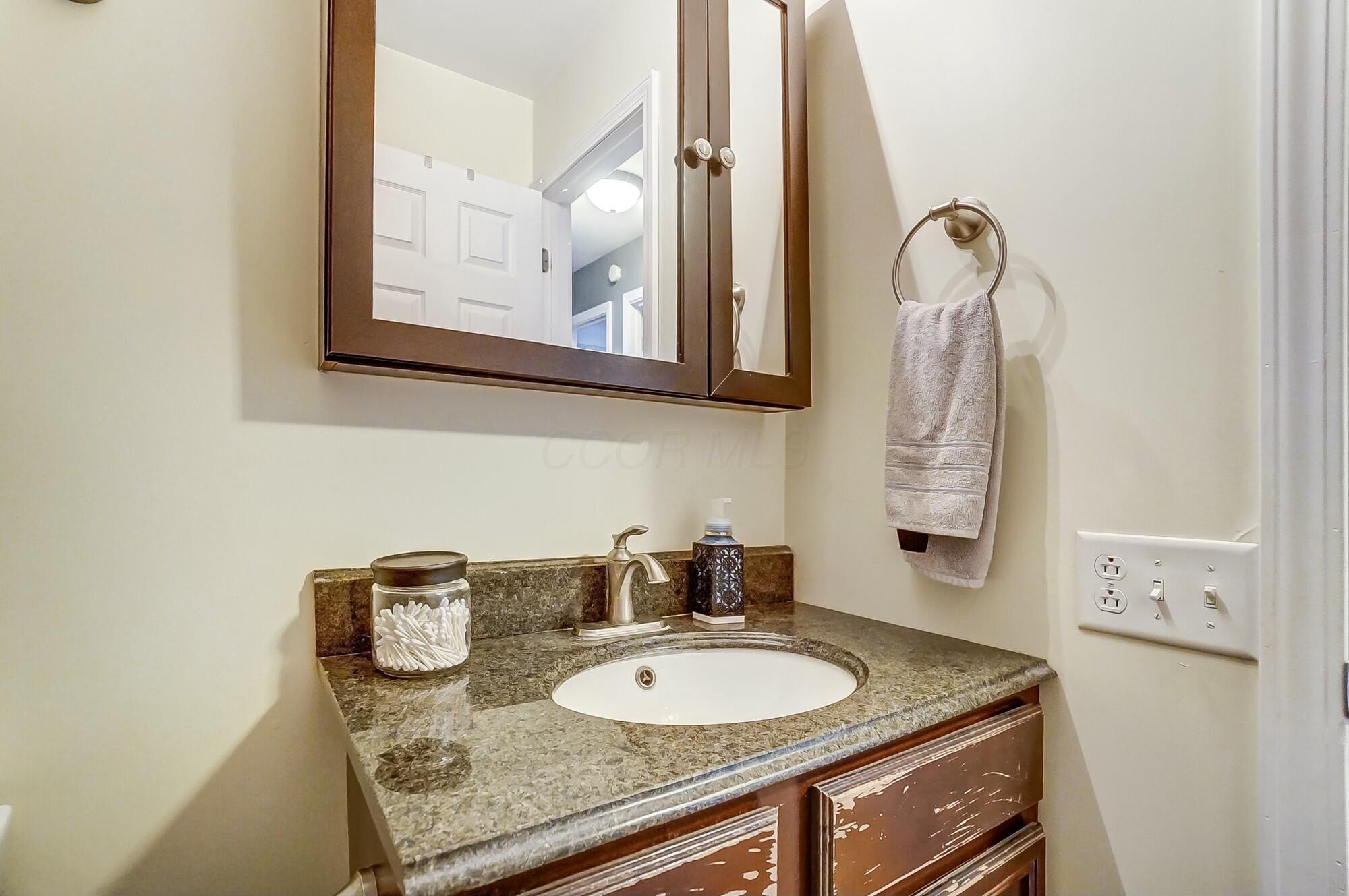 5045 Lee Road South Bloomfield, OH 43103 - Photo 17 of 33 tempImage2GBa4V