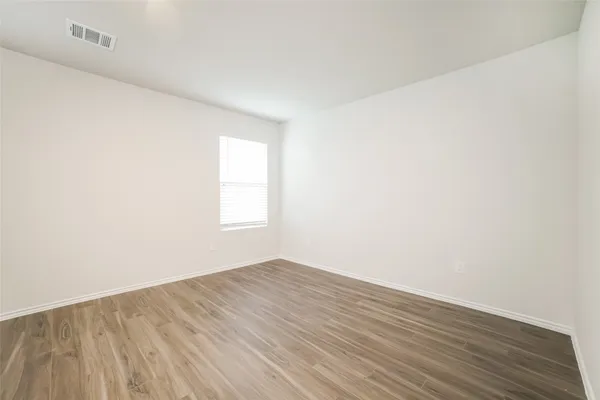 $2,050 | 1228 Narrow Hts Drve, Conroe, TX 77301