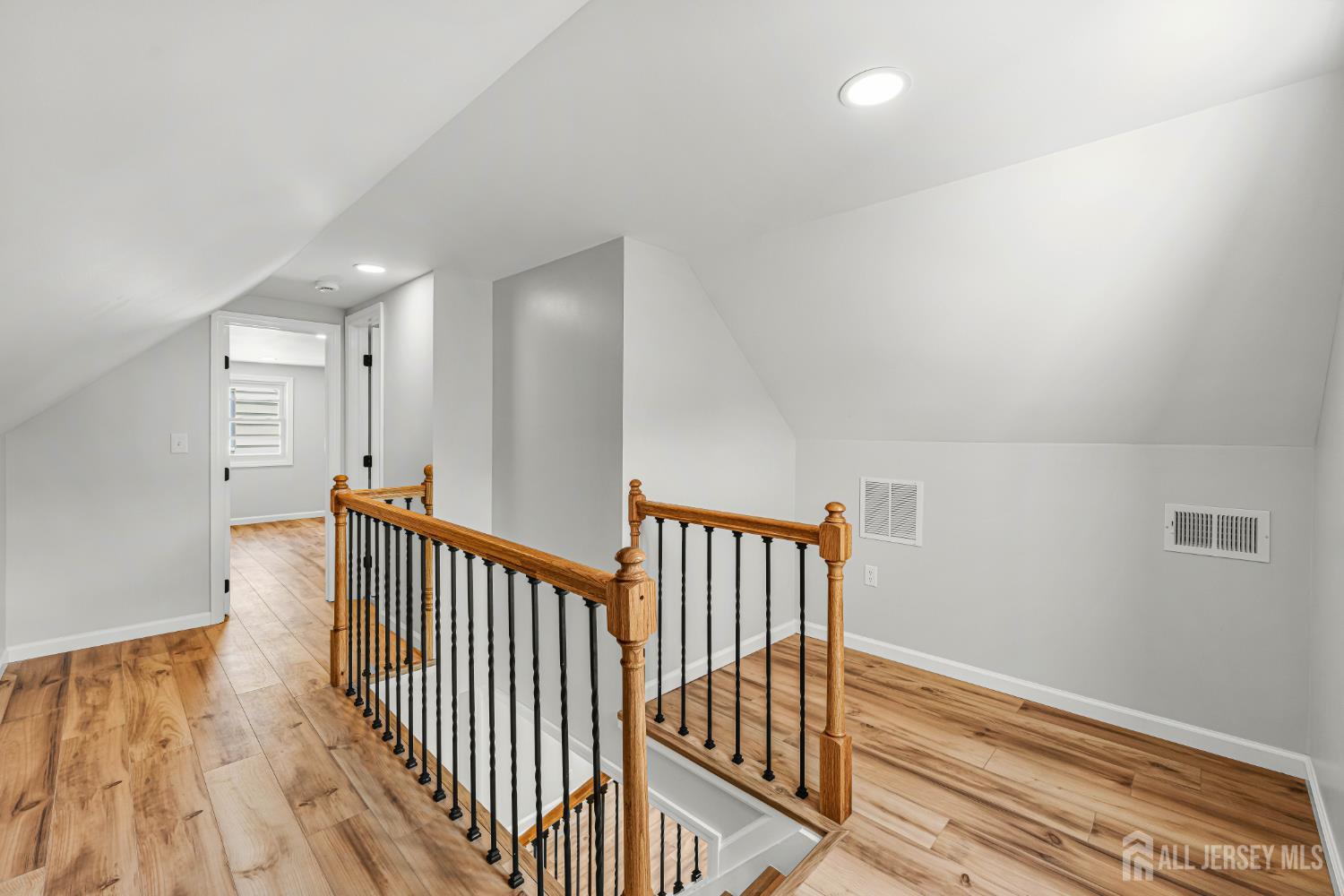 234 Old Road Sewaren, NJ 07077 - Photo 22 of 40