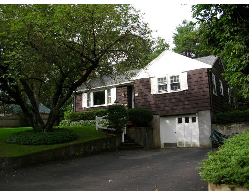 15 Winslow Road Sharon, MA 02067 - Photo 2 of 22 Gallery Image 2