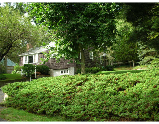 15 Winslow Road Sharon, MA 02067 - Photo 3 of 22 Gallery Image 3