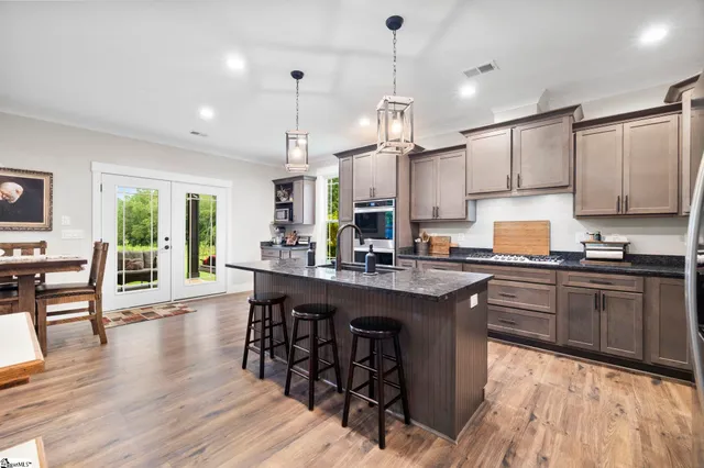 $839,900 | 814 Campobello-Gramling School Road, Campobello, SC 29322