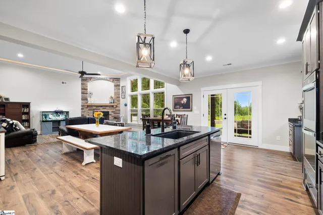 $839,900 | 814 Campobello-Gramling School Road, Campobello, SC 29322