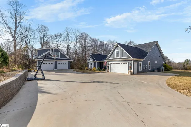 $839,900 | 814 Campobello-Gramling School Road, Campobello, SC 29322