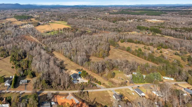 $839,900 | 814 Campobello-Gramling School Road, Campobello, SC 29322