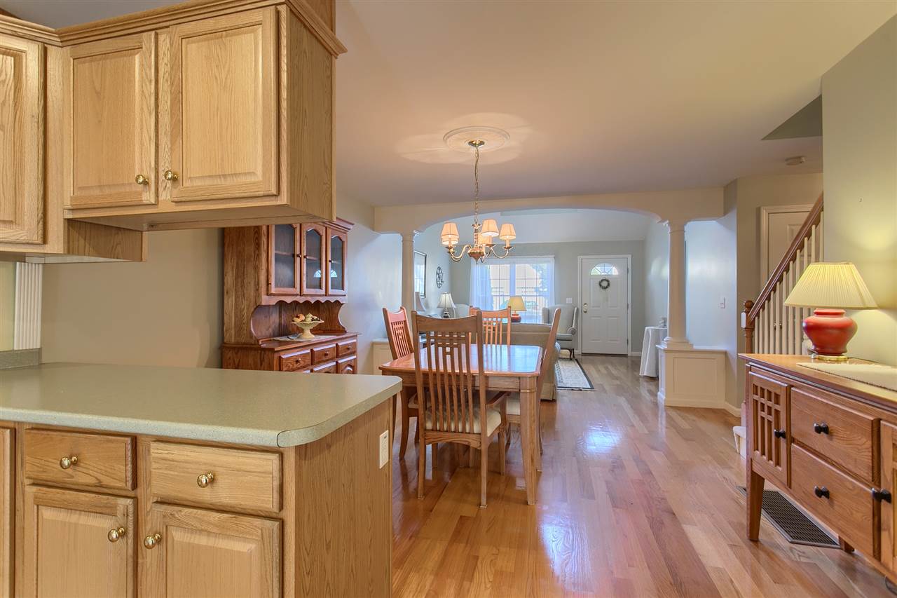 27 Pleasant Street, Unit 27 Windham, NH 03087 - Photo 17 of 39