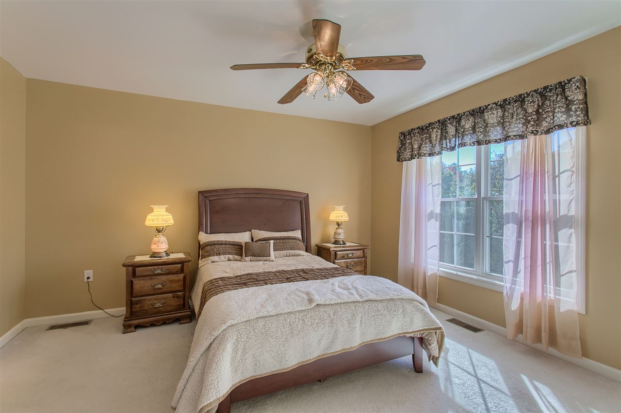 27 Pleasant Street, Unit 27 Windham, NH 03087 - Photo 31 of 39