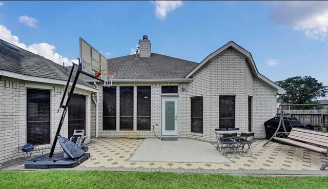 $2,200 | 9903 Edgewood Manor Court, Tomball, TX 77375