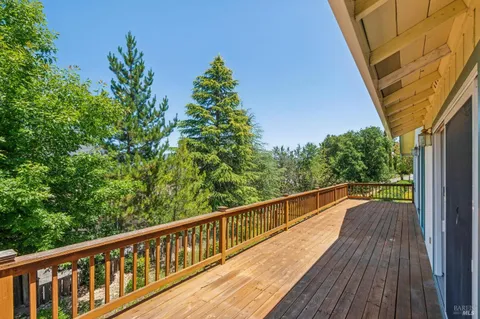 $799,000 | 425 Oak Point Place, Santa Rosa, CA 95409