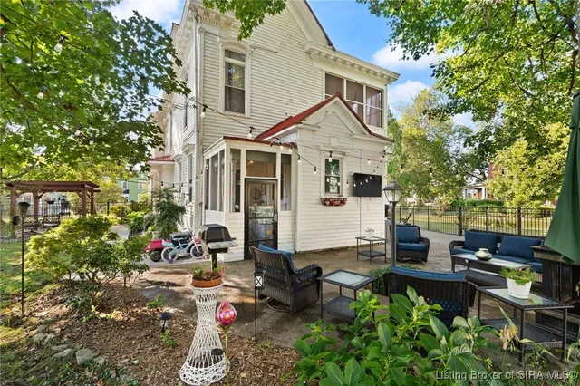 $599,000 | 524 North Capitol Avenue, Corydon, IN 47112