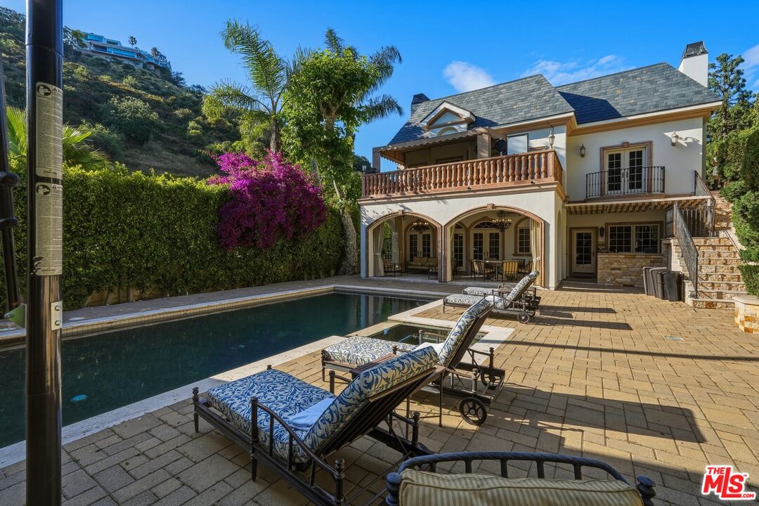 900 Chantilly Road Los Angeles, CA 90077 - Photo 5 of 46