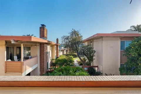 $490,000 | 6876 Hyde Park Drive, Unit G, San Diego, CA 92119