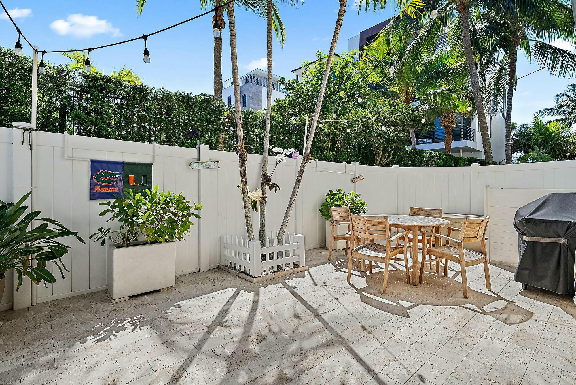461 Ocean Ridge Way Juno Beach, FL 33408 - Photo 24 of 30 Patio looking away