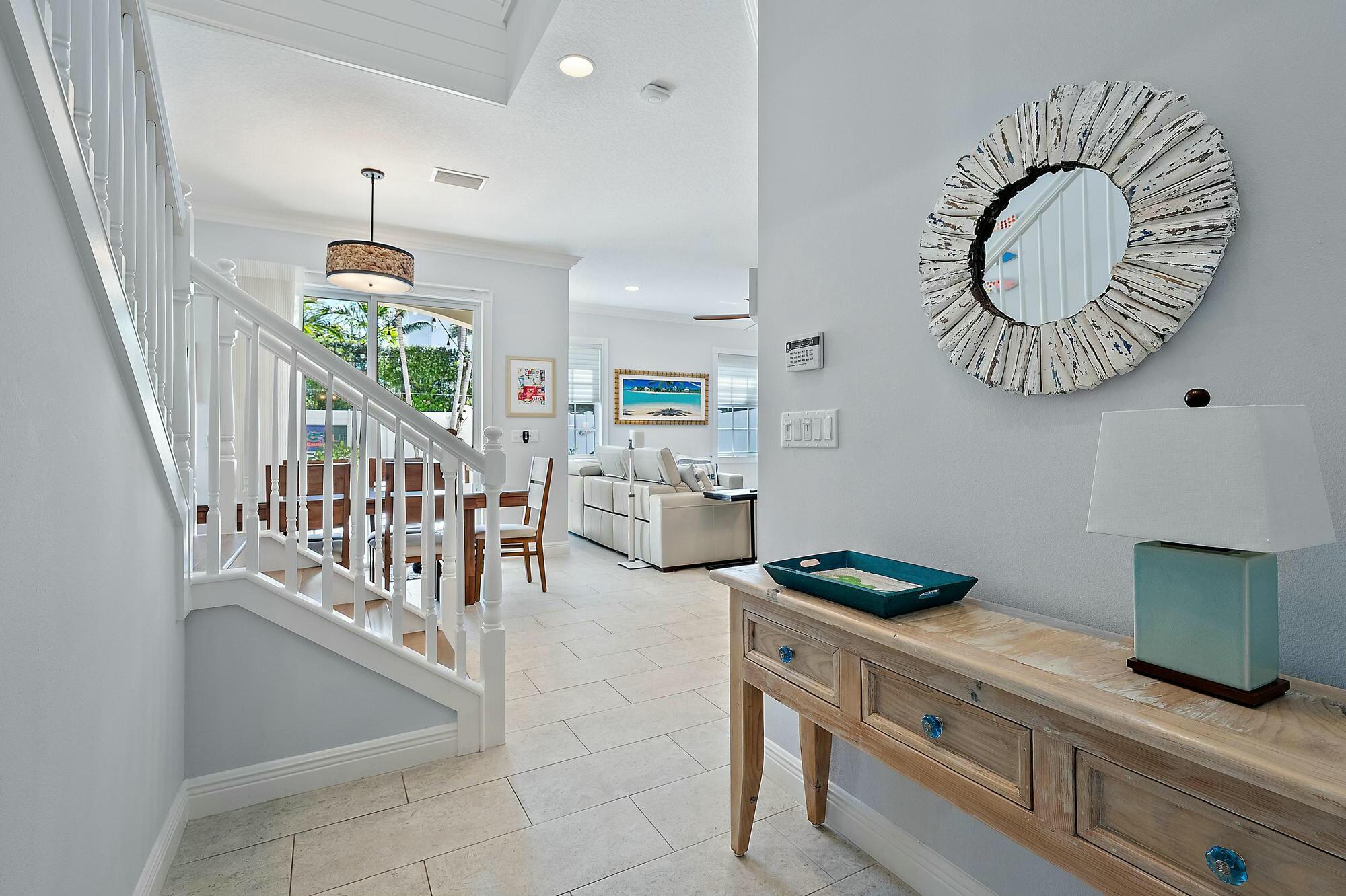 461 Ocean Ridge Way Juno Beach, FL 33408 - Photo 5 of 30 Hallway