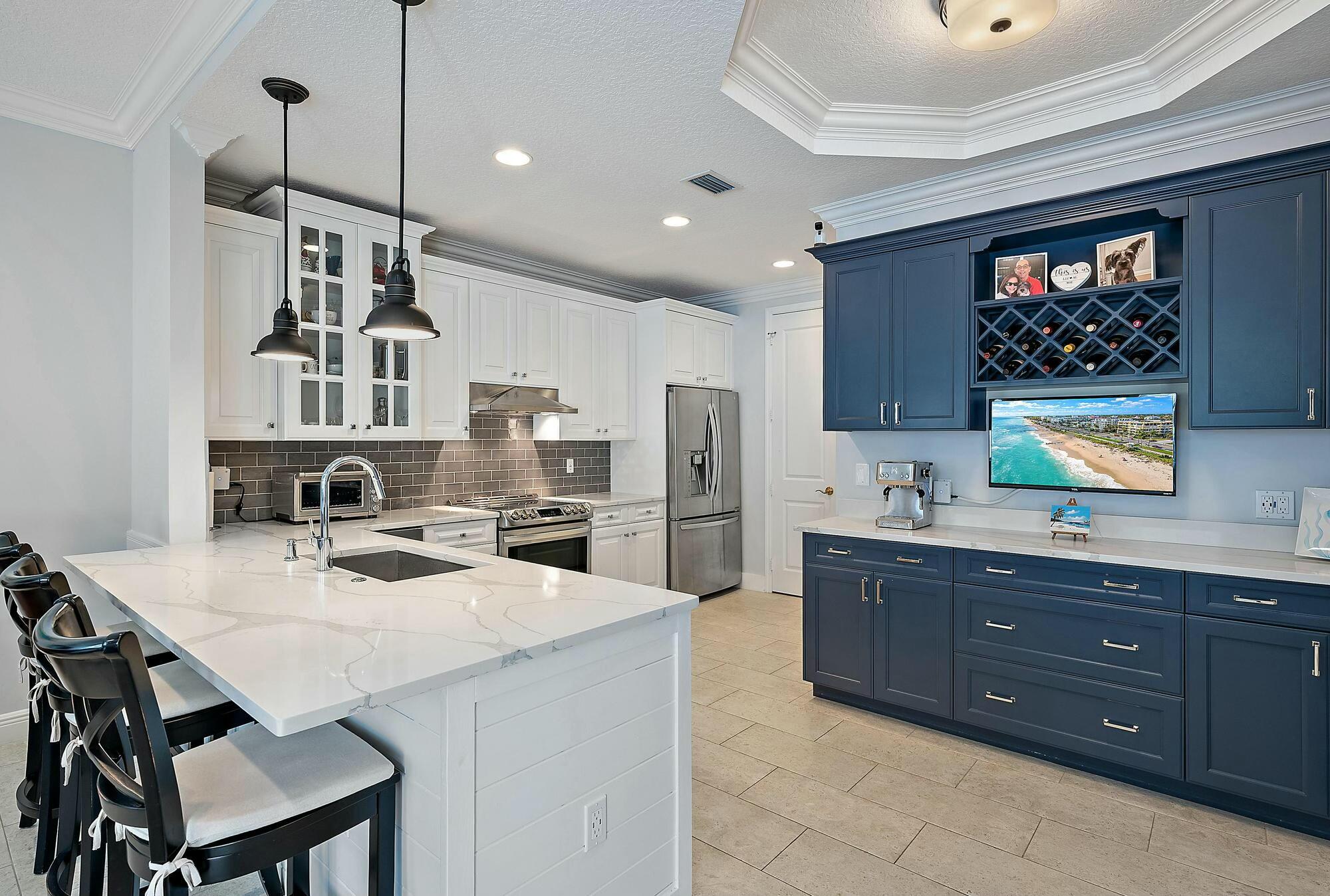 461 Ocean Ridge Way Juno Beach, FL 33408 - Photo 7 of 30 Kitchen towards garage
