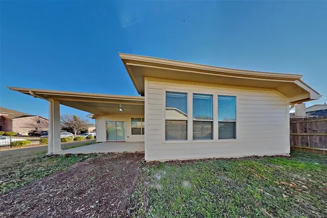 $2,425 | 4324 Highgate Road, Fort Worth, TX 76244