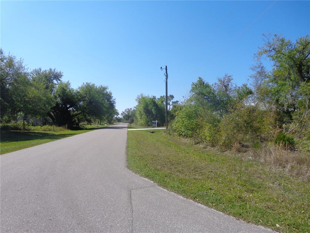 213 Evergreen Street Punta Gorda, FL 33982 - Photo 3 of 10 a view of a park