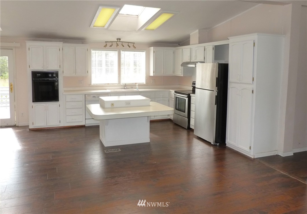 4551 Shipyard Road Blaine, WA 98230 - Photo 11 of 24