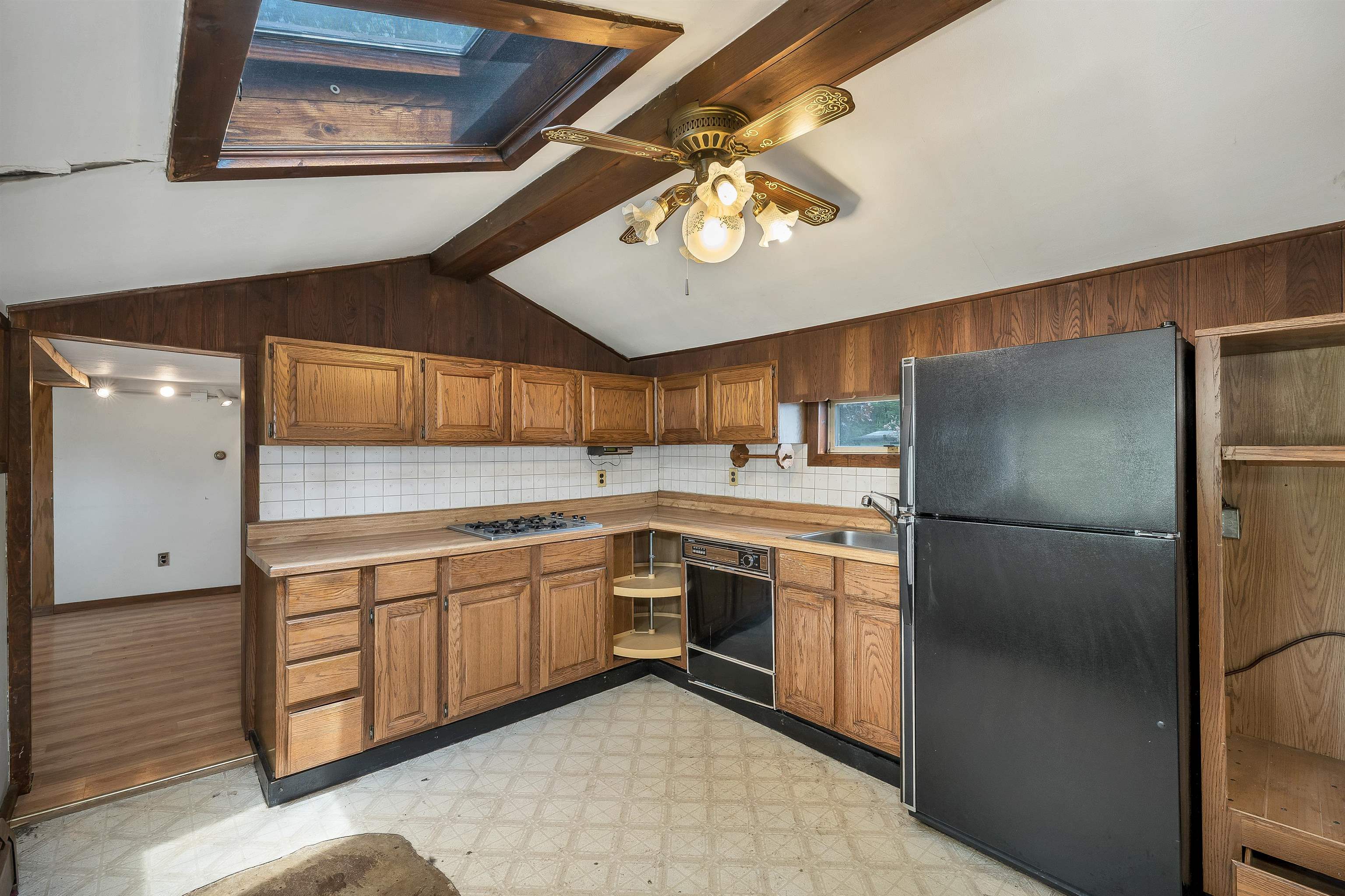 13 Elm Street Epping, NH 03042 - Photo 2 of 47
