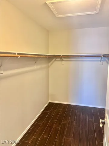 $2,400 | 4624 Reliant, North Las Vegas, NV 89031