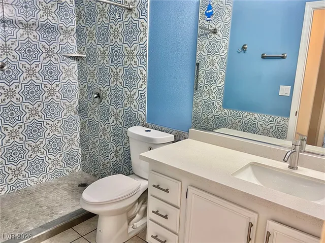 $2,400 | 4624 Reliant, North Las Vegas, NV 89031