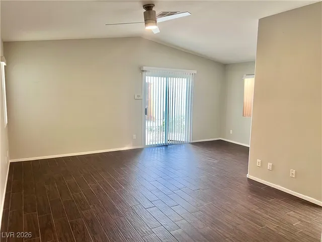 $2,400 | 4624 Reliant, North Las Vegas, NV 89031