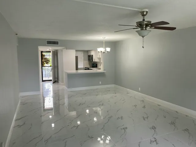 $249,900 | 2788 Tennis Club Drive, Unit 102, West Palm Beach, FL 33417