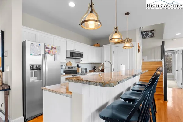 $1,399,900 | 660 Ridge Haven Parkway, Unit 660, Banner Elk, NC 28604