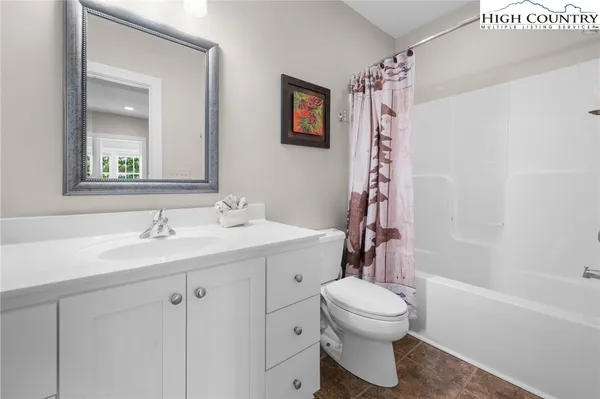 $1,399,900 | 660 Ridge Haven Parkway, Unit 660, Banner Elk, NC 28604