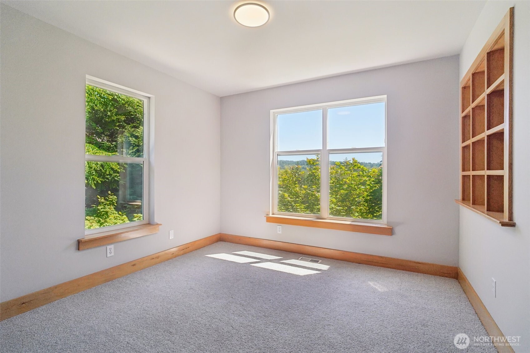 23623 20th Avenue West Bothell, WA 98021 - Photo 21 of 40 an empty room with a window