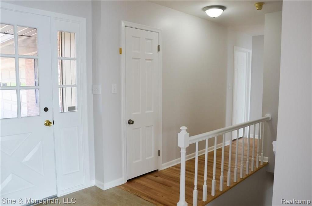 620 North Riverside Avenue St. Clair, MI 48079 - Photo 28 of 53