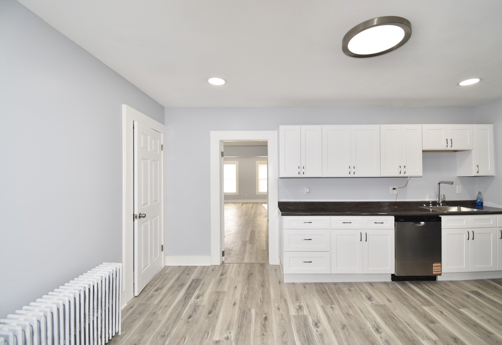 30 Day Street, Unit 2 West Springfield, MA 01089 - Photo 3 of 19