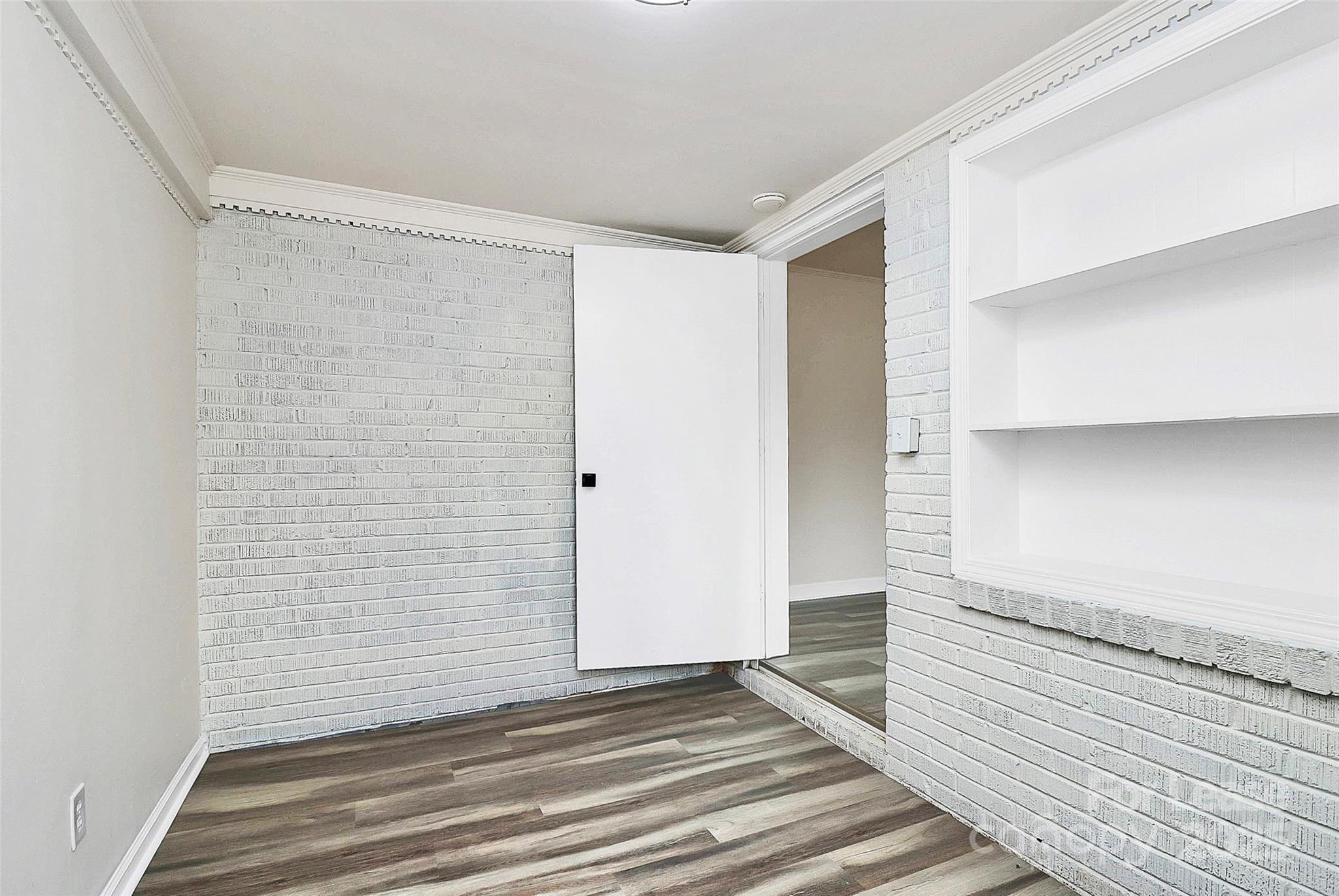 4132 Blenhein Road Charlotte, NC 28208 - Photo 5 of 17