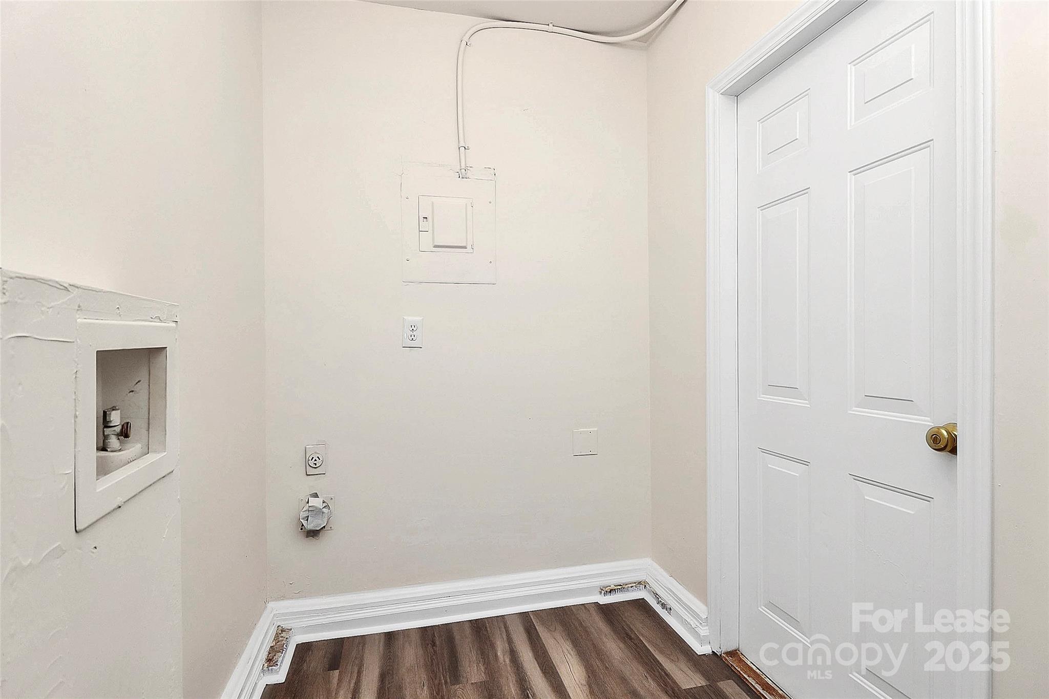 4132 Blenhein Road Charlotte, NC 28208 - Photo 6 of 17