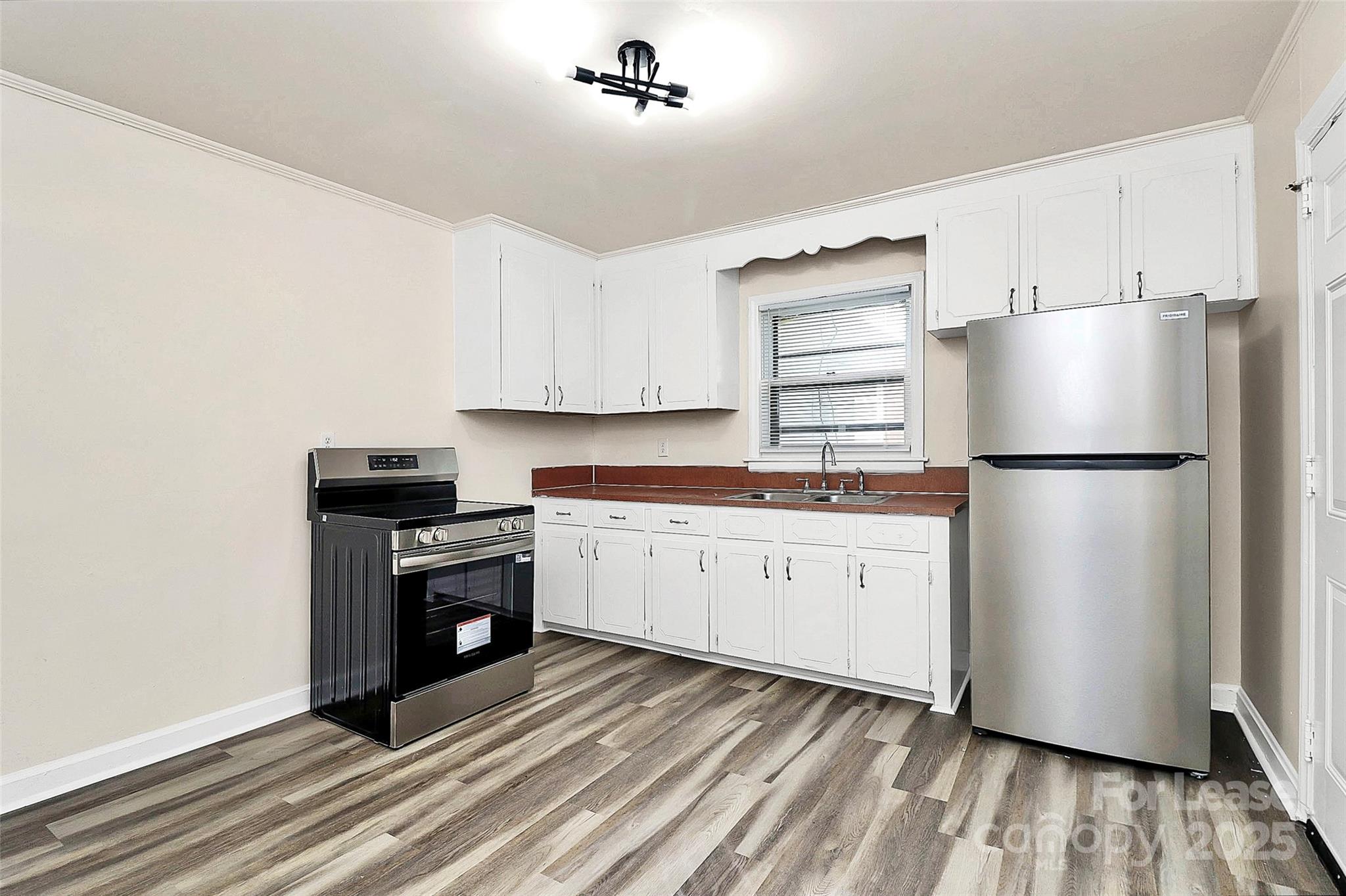 4132 Blenhein Road Charlotte, NC 28208 - Photo 8 of 17